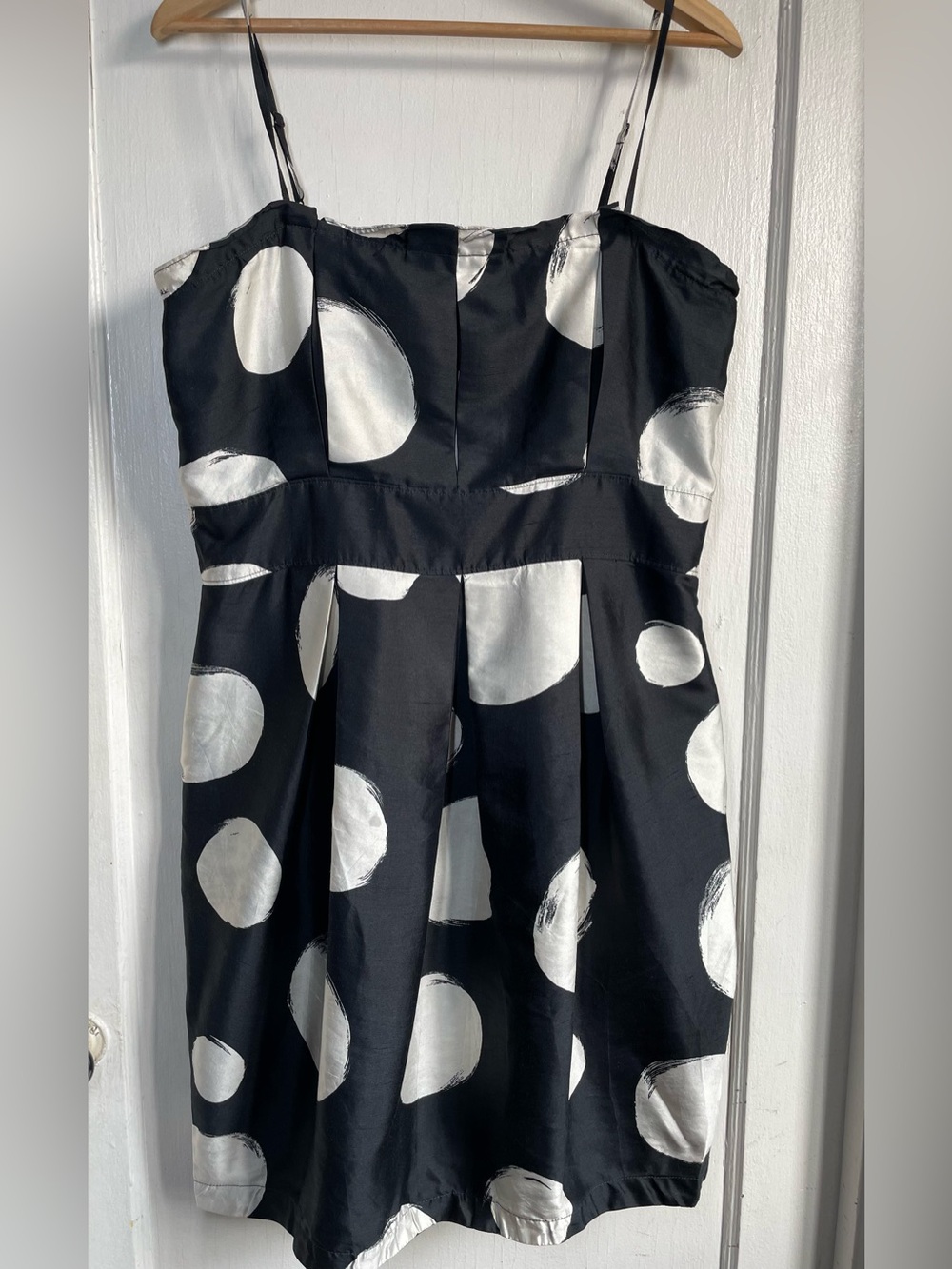 Club Monaco Silk Blend Polka Dot Dress Size 12 Black White Cocktail Party - Picture 1 of 10